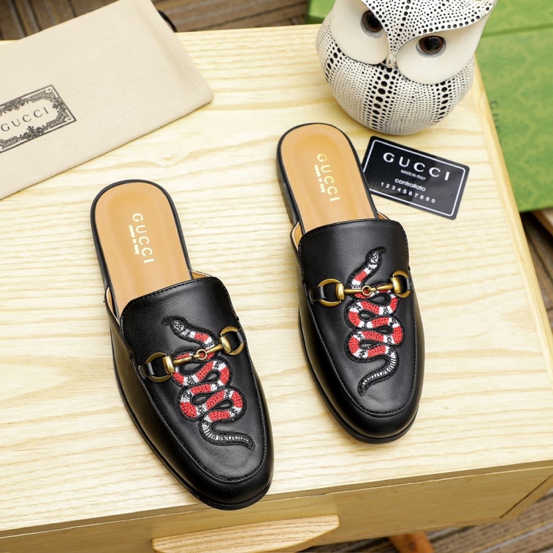 G*u*i slippers